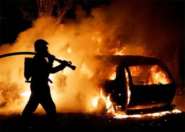 Այրվել է 2 ավտոմեքենա. մանրամասներ