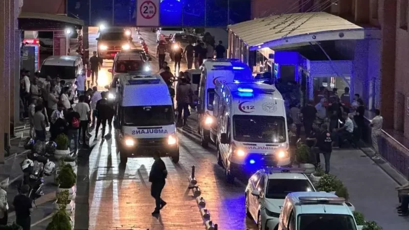 Քարերով և փայտերով ծեծկռտուք Թուրքիայում. կան տուժածներ