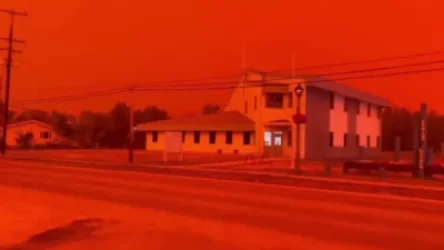 ՏԵՍԱՆՅՈՒԹ․ Կանադայի երկինքը կարմիր է դարձել անտառային հրդեհների պատճառով