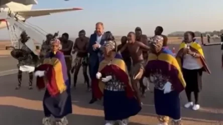 ՏԵՍԱՆՅՈՒԹ․ Յոհաննեսբուրգում Լավրովին պարերով են դիմավորել