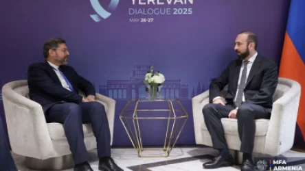 Ինչ քննարկում են ունեցել Միրզոյանն ու Իրանի ԱԳ նախարարը