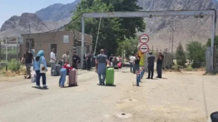 Ինչ իրավիճակ է Մեղրիի անցակետում. Իրանից գալիս են Հայաստան