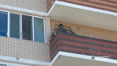 ՏԵՍԱՆՅՈՒԹ. Տղամարդը պատանդ է վերցրել իր կնոջն ու երեխային. Ուկրաինա