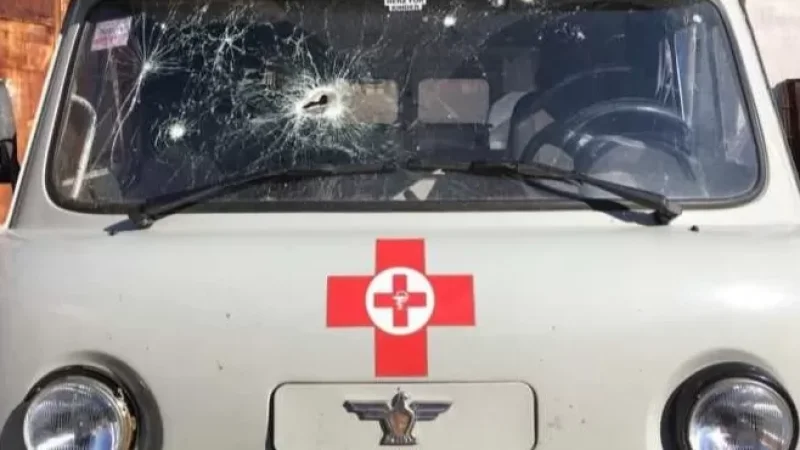 Ադրբեջանի ԶՈւ-ն գնդակոծել է շտապօգնության մեքենան, որը մարմիններ էր տեղափոխում