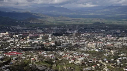 Այս պահին հրթիռակոծվում են մայրաքաղաք Ստեփանակերտը և այլ քաղաքներ ու գյուղեր