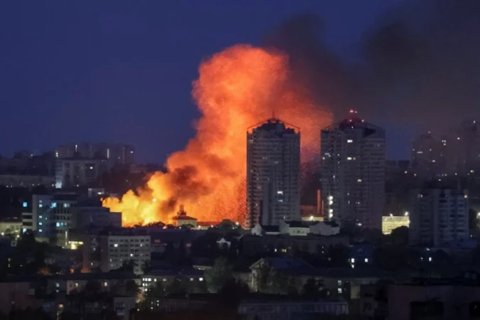 ՌԴ-ն երկրորդ գիշերն անընդմեջ հարվածել է Խարկովին. կան վիրավորներ