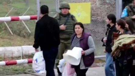 ՏԵՍԱՆՅՈՒԹ. ՌԴ խաղաղապահները ԼՂ խաղաղ բնակչությանը տեղավորում են խաղաղապահ կոնտինգենտի բազային ճամբարում