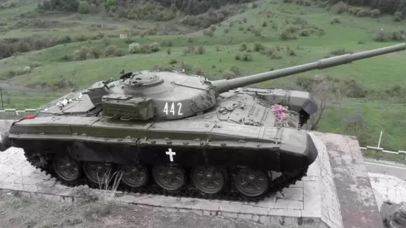 Photograph: The Tank-Monument of Shushi Relocated to Baku's Strategists Park