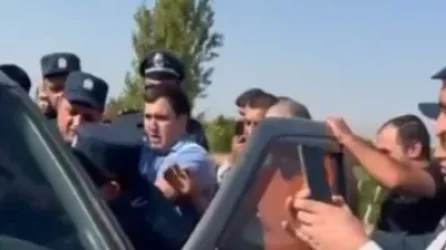 ՏԵՍԱՆՅՈՒԹ. Լարված իրավիճակ՝ Երասխ-Երևան միջպետական մայրուղու Արտաշատի հատվածում