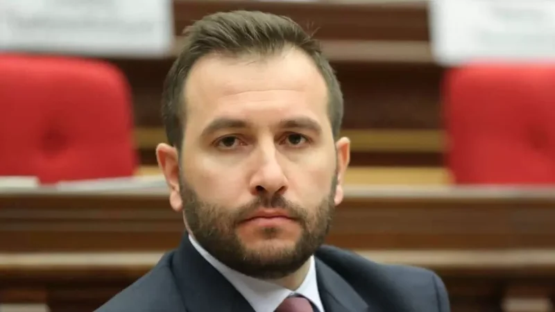 «Ինչպես կարելի է գլխի չընկնել՝ գործակալների այս շրջանակը փորձում է վերջ տալ ՀՀ անկախությանը». Կոնջորյան