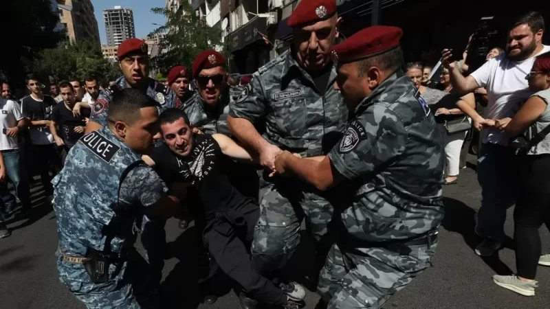 «Հրաժարվել ենք Լևոն Քոչարյանի ձերբակալման դեմ մեր ներկայացրած բողոքից»․ փաստաբանական խումբ