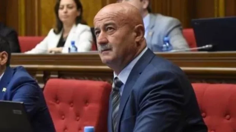 Հովիկ Աղազարյանը կեղծ ցուցմունք է տվել. նա հայհոյել է. «Ժողովուրդ»