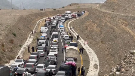 ՏԵՍԱՆՅՈՒԹ․ «Երկու մետր քշեցինք, երկու ժամ սպասեցինք»․ Ստեփանակերտից Հակարի խցանում է