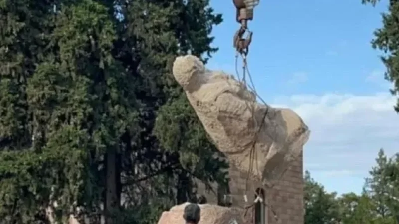 Որպեսզի ադրբեջանցիները չպղծեն Մոնթե Մելքոնյանի արձանը, մենք այն բերում ենք Հայաստան․ Լիանա Մարգարյան