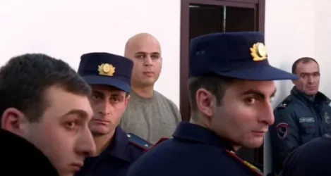 Որ պահին որ հիշողությունդ տեղը եկավ, ոչխարի պես վիզդ կտրելու եմ․ լարված իրավիճակ՝ Ազատ գյուղի հրդեհի գործով նիստին