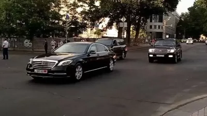 Վարչապետի աշխատակազմը հերքում է իրեն ևս 10 ավտոմեքենա ամրակցելու մասին լուրերը