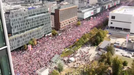 ՏԵՍԱՆՅՈՒԹ. Վարշավայում տեղի է ունենում զանգվածային երթ, որին ավելի քան մեկ միլիոն մարդ է մասնակցում