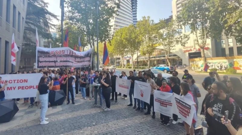 Թբիլիսիում հայերն ի աջակցություն Արցախի երթ են կազմակերպել