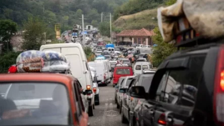 ԼՂ-ում մնացել են պաշտոնատար անձինք, մարդկանց հոսքը հիմնականում դադարել է․ վարչապետի մամուլի քարտուղար