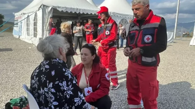 ԿԽՄԿ-ն վերջին օրերին օգնել է Արցախից տարհանել 100 հիվանդ և տարեց մարդկանց