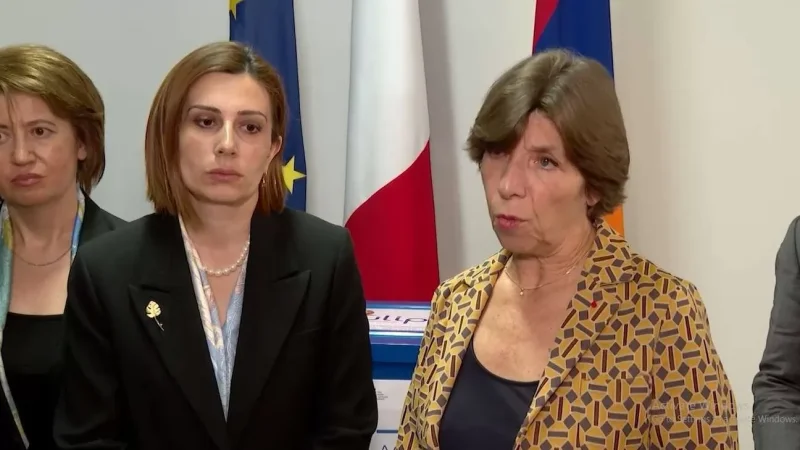 Ֆրանսիայի ԱԳ նախարարը տեսակցել է Արցախում պայթյունից տուժածներին