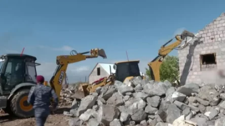 ՏԵՍԱՆՅՈՒԹ. Սիլիկյան թաղամասում քաղաքացին տրակտորով վնասել է քաղաքապետարանի տրակտորը