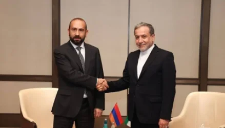 Արարատ Միրզոյանն ու Արաղչին հեռախոսազրույց են ունեցել