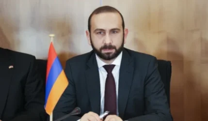 «Վիզաների ազատականացման գործընթացը ՀՀ-ի հետ ընթանում է արագ տեմպերով». Արարատ Միրզոյան