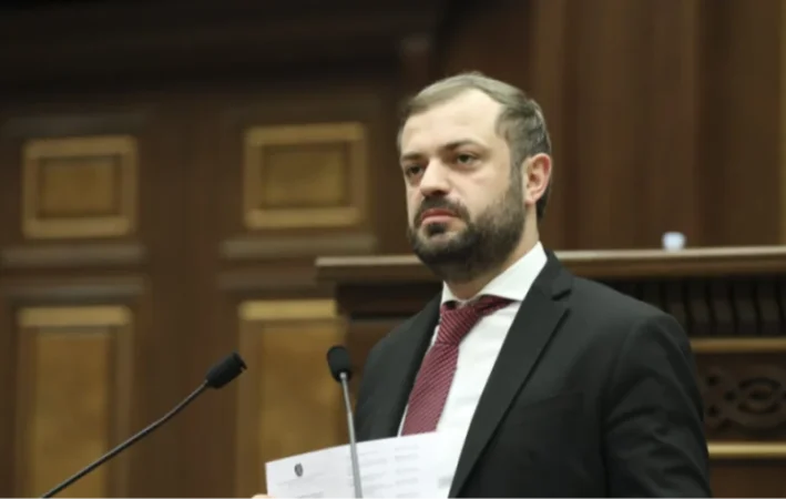 Վրաստանի սահմանին մեքենաների կուտակման հարցը ամբողջությամբ լուծված չէ. Պապոյան