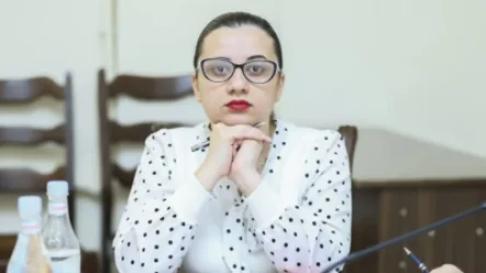 Ամուսնուն օգնական նշանակած ՔՊ–ական պատգամավորը տան վարձակալության համար ԱԺ-ից ամսական 100 հազար դրամ է ստանում. «Հրապարակ»