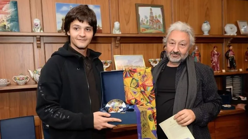 «Նա միշտ էլ տականք է եղել». Ստաս Նամինը մեկնաբանել է իր ընտանիքում տեղի ունեցած ողբերգությունը