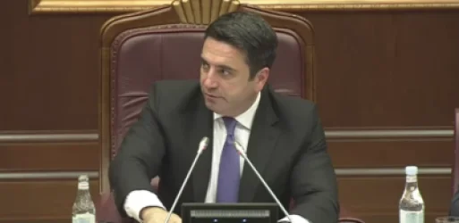 Անջատեք էլի էդ եկեղեցական զանգերը. նիստ է ընթանում. Սիմոնյան