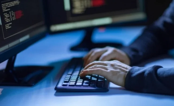 Տղամարդը 50 քաղաքացու տվյալներին հասանելիություն ստանալով՝ կատարել է 40 մլնի հափշտակություն