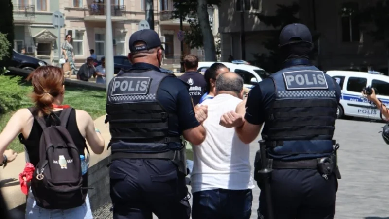 Ադրբեջանում զանգվածային ձերբակալություններ են