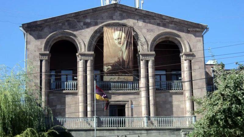 Թումանյանի թանգարանի տնօրենն ավելի քան քսան օր կառույցը թողել է առանց ղեկավարման․ Անդրեասյան