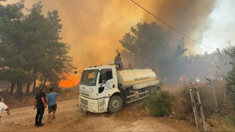 Թուրքիայում խոշոր անտառային հրդեհներ են. զանգվածային տարհանումներ են