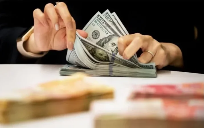 Ռուբլին և դոլարն էժանացել են. փոխարժեքն այսօր