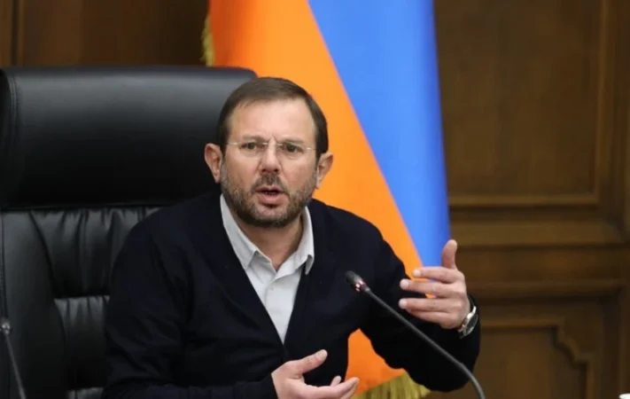 ՔԿ-ն վերադարձրել է Գեղամ Մանուկյանի հեռախոսը