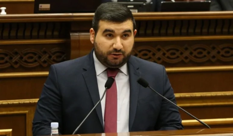 Հրապարակել են տեռորի մեջ մեղադրվող տերտերի ու ինչ-որ փորձագետի՝ մարդ գյուլլելու մասին ամբողջական ձայնագրությունը. Ալեքսանյան