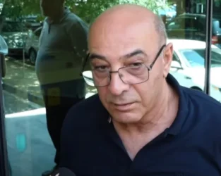 Սոնա Մնացականյանի հոր համար անհասկանալի է Փաշինյանի՝ ավտոբուսում նստած ուղևորի հետ համեմատությունը