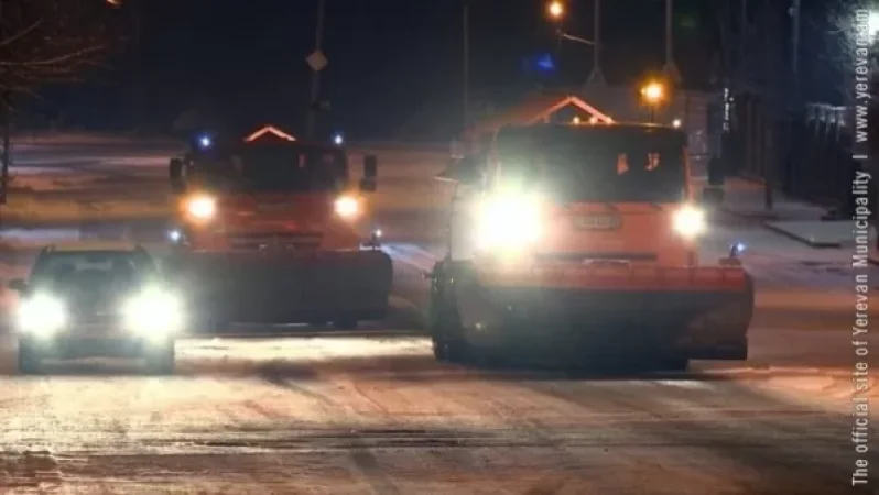 Երևանի ողջ տարածքում աշխատել է ձնամաքրող 29 տեխնիկա