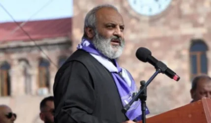 Հրապարակե՛ք խոսակցության ամբողջական տեքստը. Բագրատ սրբազանը` ձայնագրությունների մասին