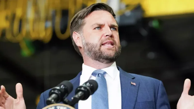 Վենսը հայտարարել է, որ պատրաստ է փոխարինել Թրամփին