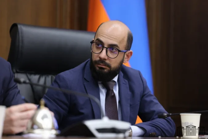 Դիմում եմ Թագուհի Թովմասյանի քաղաքական հայր Սերժ Սարգսյանին և քաղաքական մորաքույր Արթուր Վանեցյանին. Արթուր Հովհաննիսյան