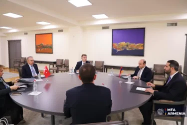 Ինչ են քննարկել Ռուբեն Ռուբինյանն ու Սերդար Քըլըչը. Հայաստանի ԱԳՆ-ն մանրամասներ է հայտնել