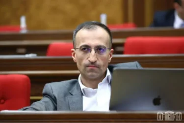 Սամվել Կարապետյանի եղբորորդին փորձում է ցույց տալ, որ «գլուխ է հանում» սոցիալական ոլորտից․ Թորոսյան