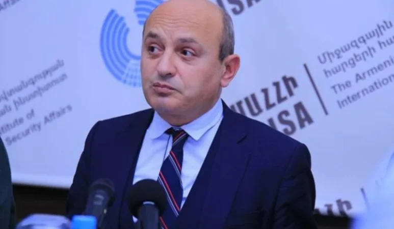 Ստյոպա Սաֆարյանը մտնում է քաղաքականություն. «Ժողովուրդ»