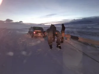 ԼՈՒՍԱՆԿԱՐՆԵՐ․ Ավտոմեքենան դուրս է եկել ճանապարհի երթևեկելի հատվածից և արգելափակվել ձյան մեջ