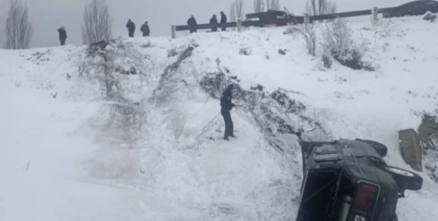 Մեքենան 20 մետր գլորվել է ձորակը