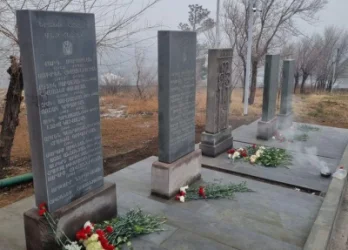 Աղավնոյի կոթողները կանգնեցվել են «Եռաբլուր»-ում